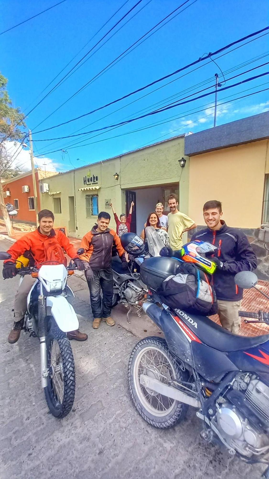 Hostel Huaka And *