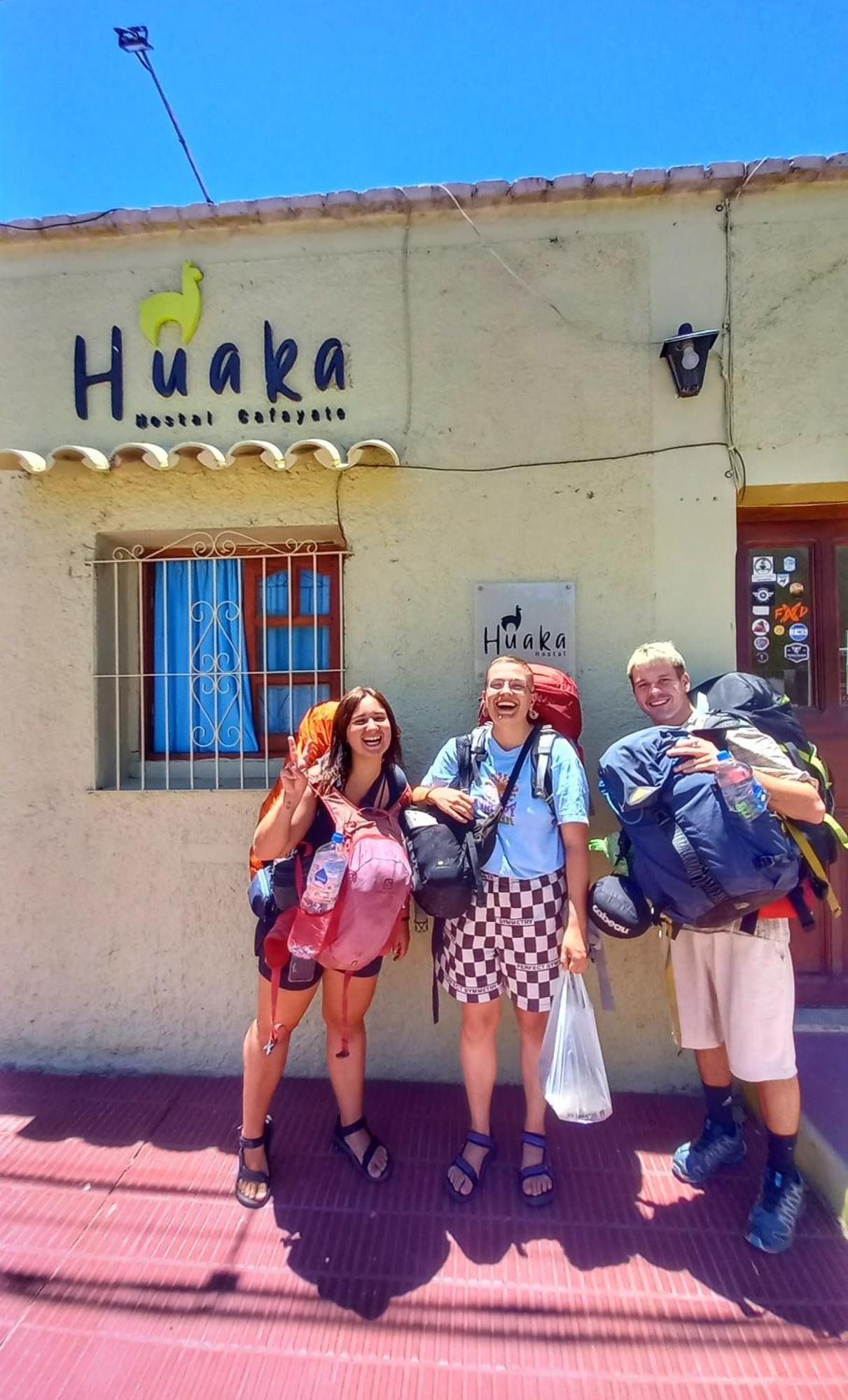 Huaka And *